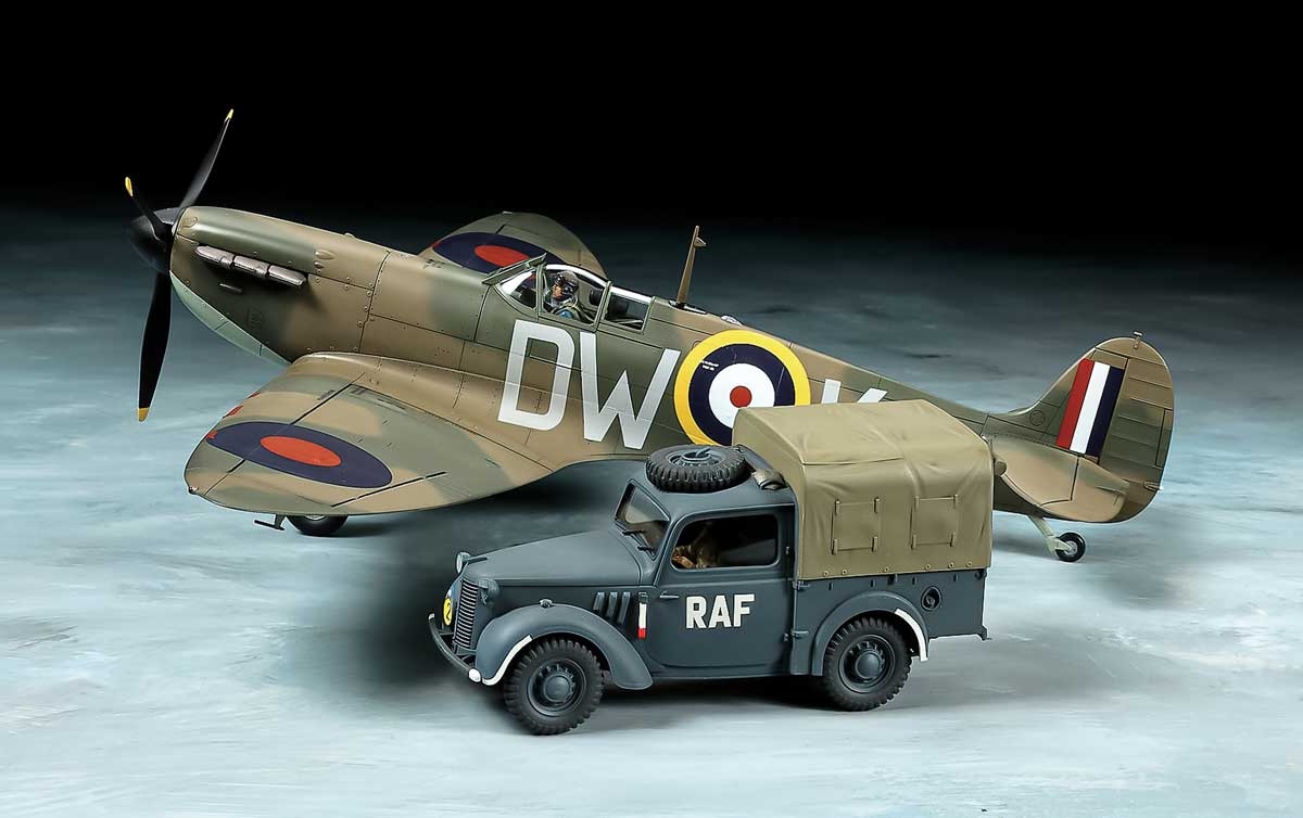 Tamiya 25211 Supermarine Spitfire Mk.I W/Light Utility Car 10Hp Set 1:48 Model Kits