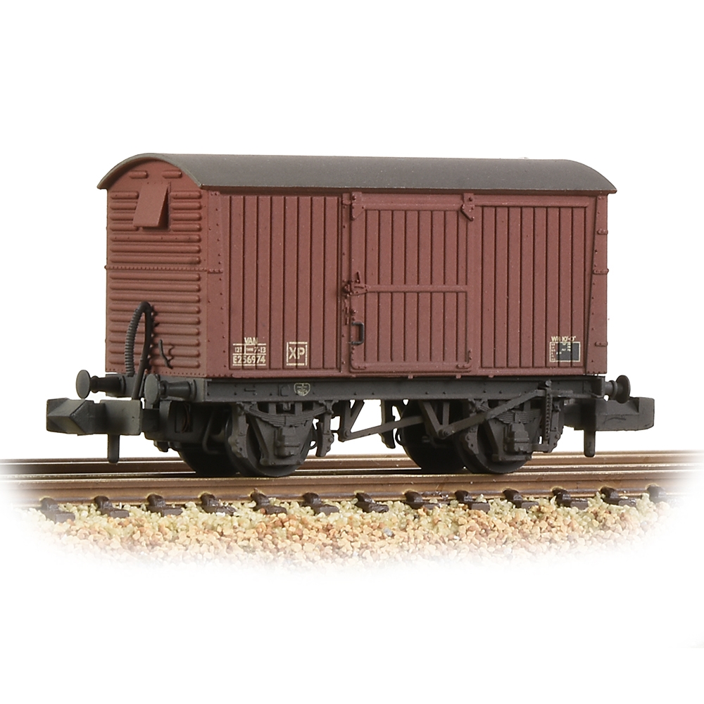 Graham Farish 377-981A LNER 12T Ventilated Van Corrugated Steel Ends BR Bauxite (Late) Weathered Wagon (N Gauge)