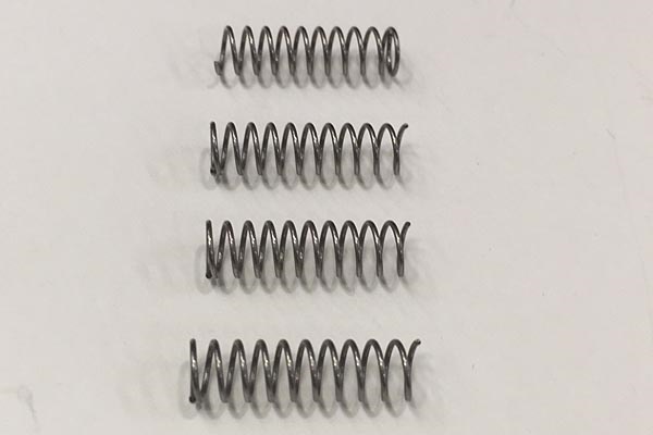 Tamiya 19808263 / 9808263 Cam Lock Spring *4 for 58441 Buggy Champ 2009