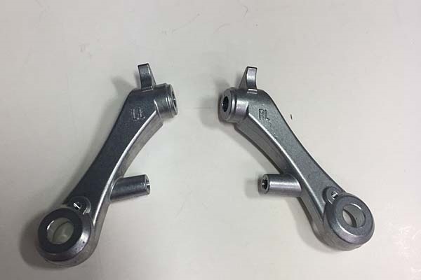 Tamiya 19808282 / 9808282 Lower Arm L & R for 58441 Buggy Champ 2009