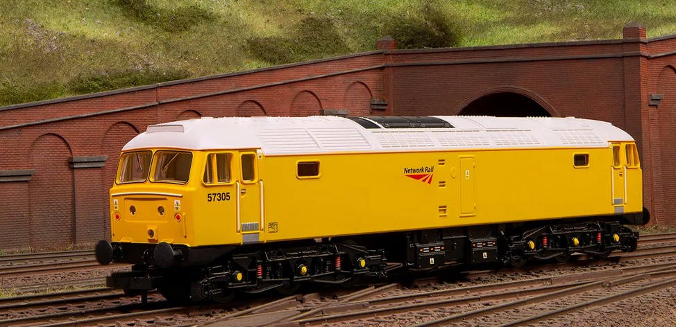 Hornby R30043 RailRoad Network Rail, Class 57, Co-Co, 57305 - Era 11 Diesel Loco