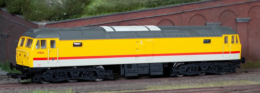 Hornby R30186 RailRoad Plus BR Infrastructure, Class 47, Co-Co, 47803 - Era 8 Diesel Loco